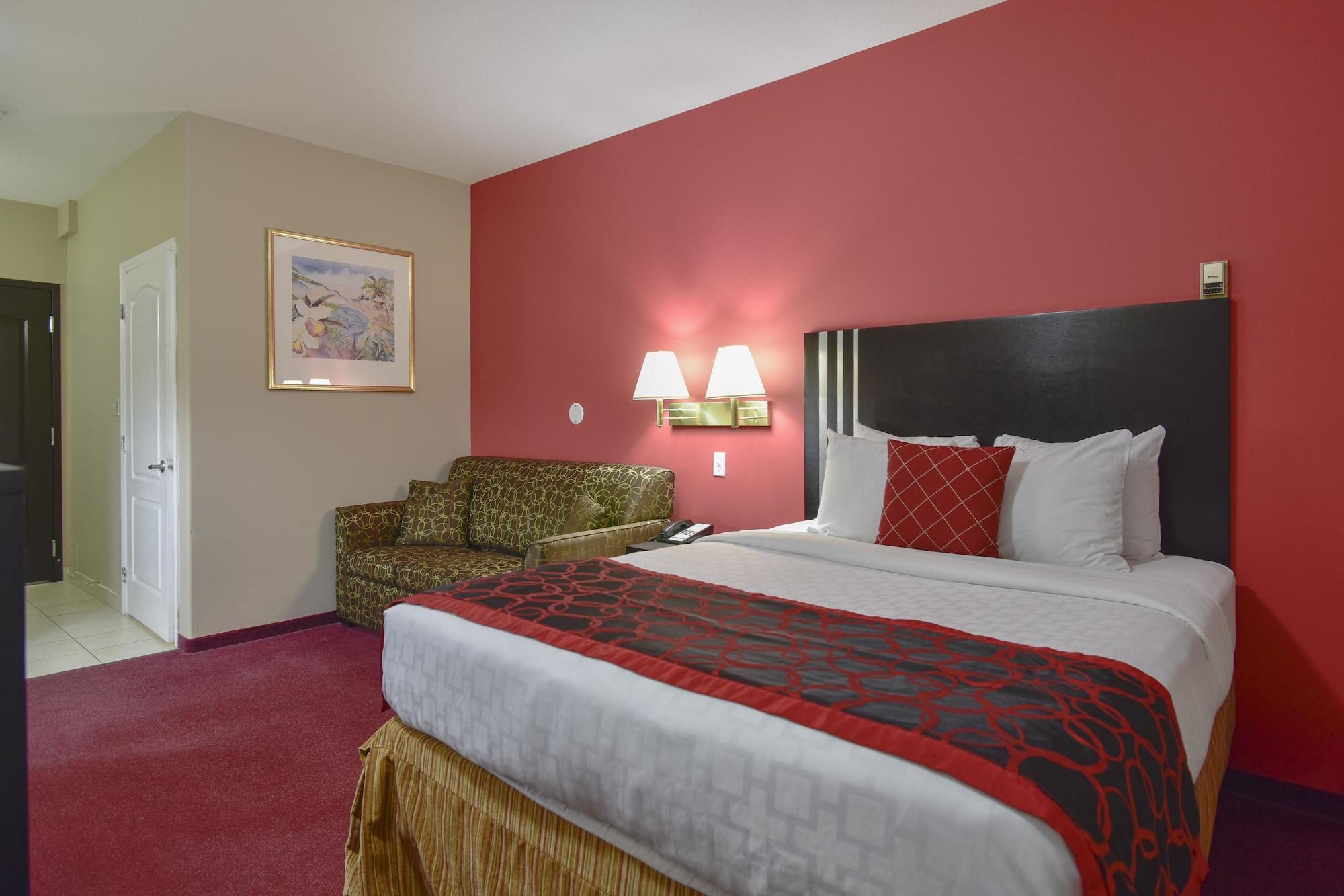 Hotel Ramada Limited 100 Mile House Esterno foto